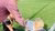 Leerlingen werken samen op sportveld